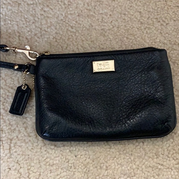 Coach Handbags - Coach Wristlet